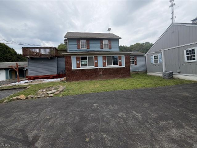 House for sale in Brookfield, Ohio