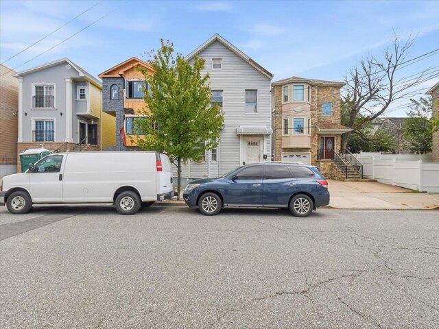House for sale in Harrison, Hudson County