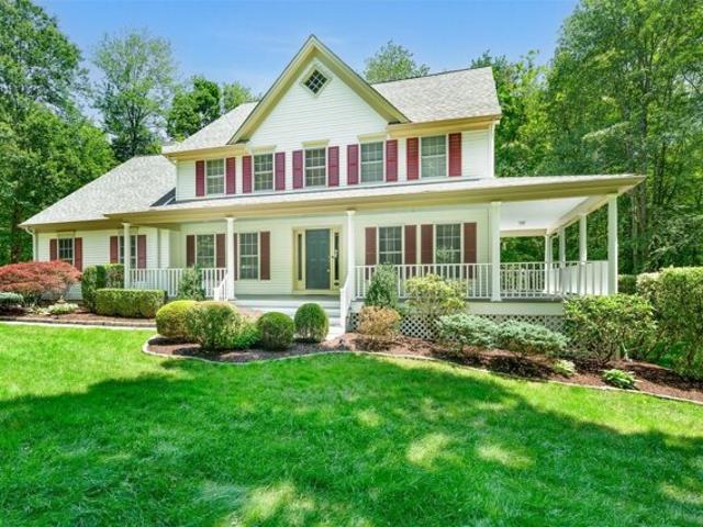 House for sale in Somers, Heritage Hills