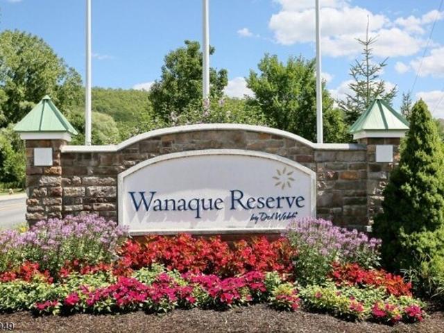 Condo for sale in Wanaque Reserve, Wanaque