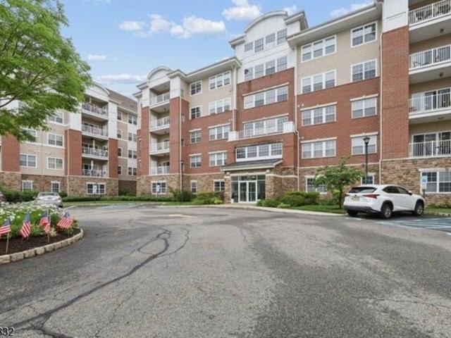 Condo for sale in Wanaque Reserve, Wanaque