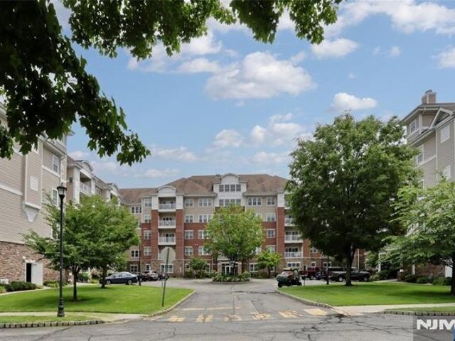 Condo for sale in Wanaque Reserve, Wanaque