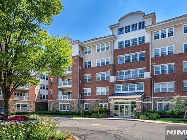 Condo for sale in Wanaque Reserve, Wanaque