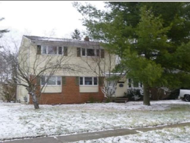 House for sale in Waterford, Michigan