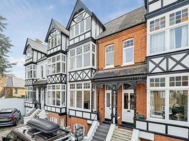 House for sale in Richmond Hill, Deepcut