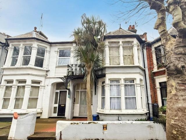 Apartment for rent in Southend City Centre Neighbourhood, Alton Barnes