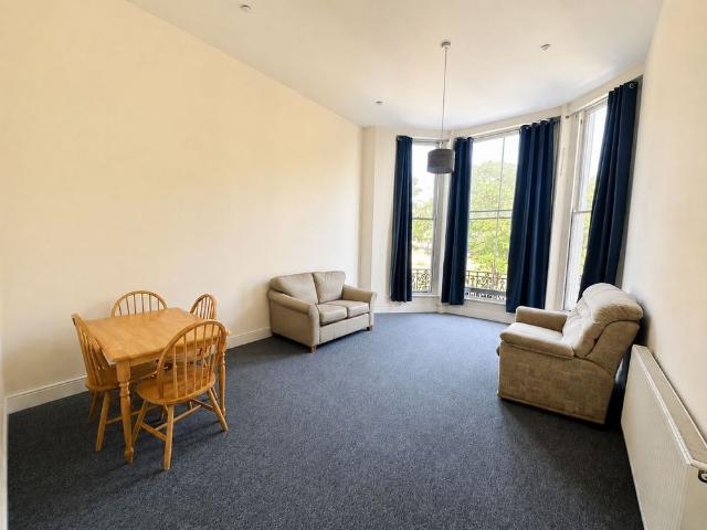 Apartment for rent in Bohemia, Guestling Green