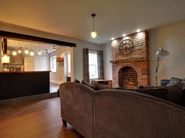 Townhouse for rent in Hockley Port, Isle Of Man