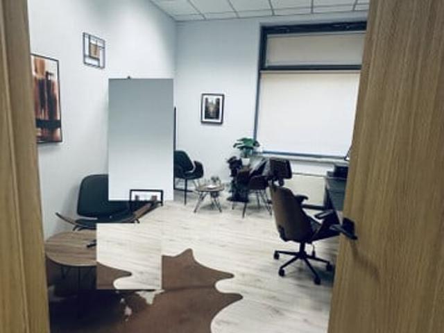 Biuro na sprzedaż w Warszawa, Mazowieckie