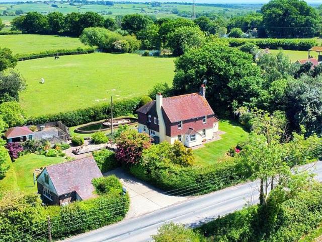 House for rent in Cross In Hand, East Sussex
