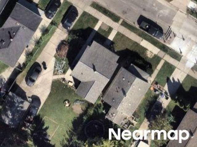 House for sale in Elmwood Park Subdivision, Lincoln Park