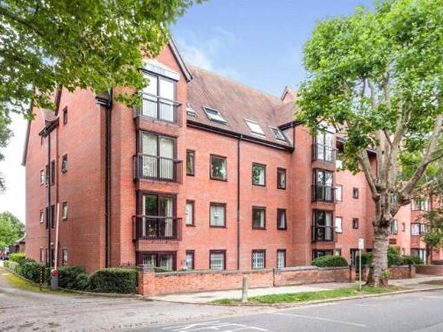 House for sale in Bedford