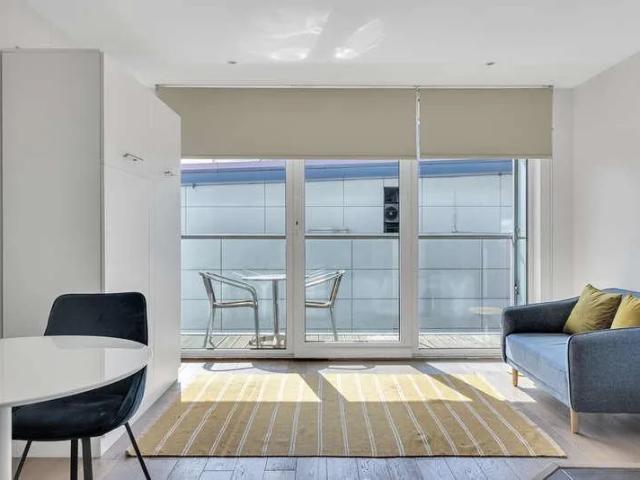 Studio for rent in Falcon Estate, Greater London