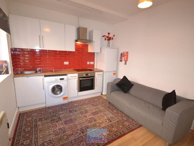 Apartment for rent in Spon End, West Midlands