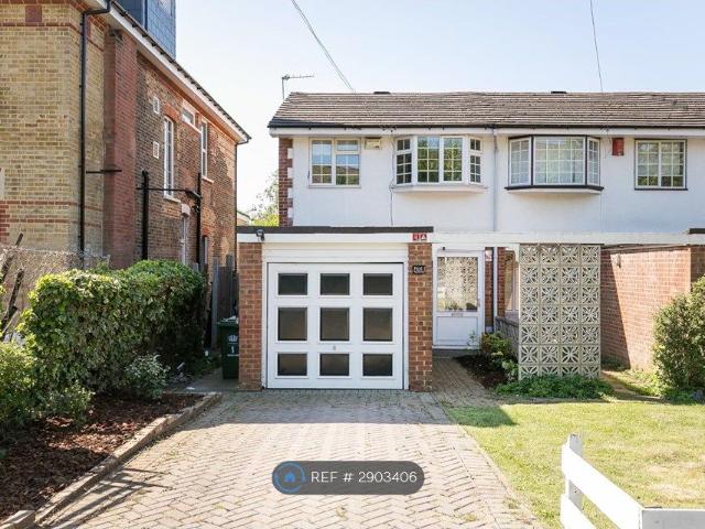 House for rent in London Borough of Lewisham, Bell Green