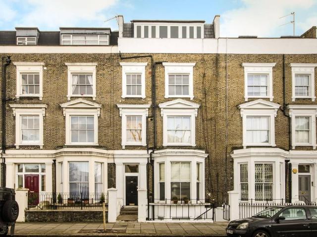Apartment for rent in Kensington, Greater London