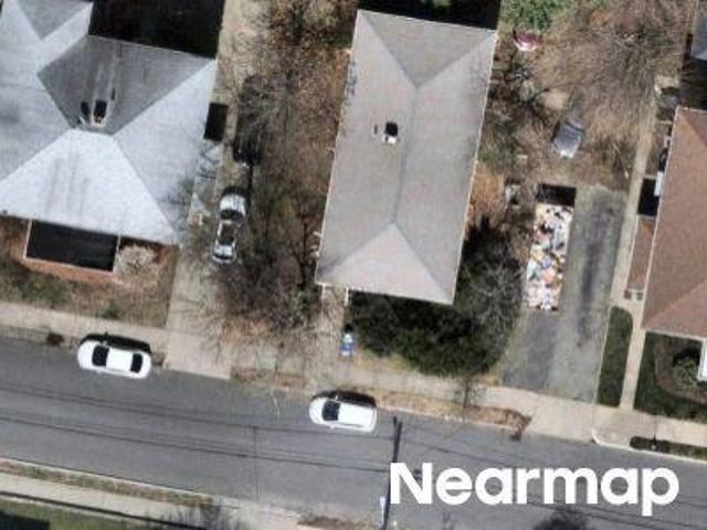 House for sale in West Newton