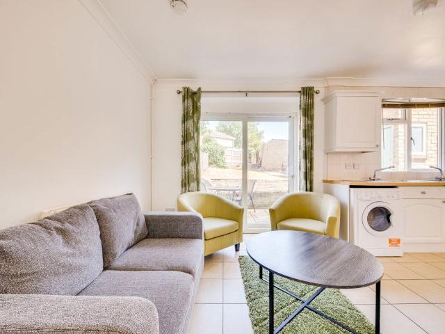 Apartment for rent in St. Martin's, The Bridge