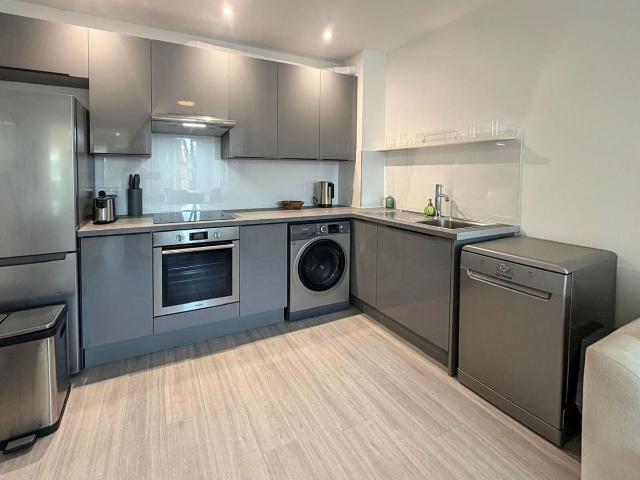 Studio for rent in Royal Borough of Kensington and Chelsea, Greater London