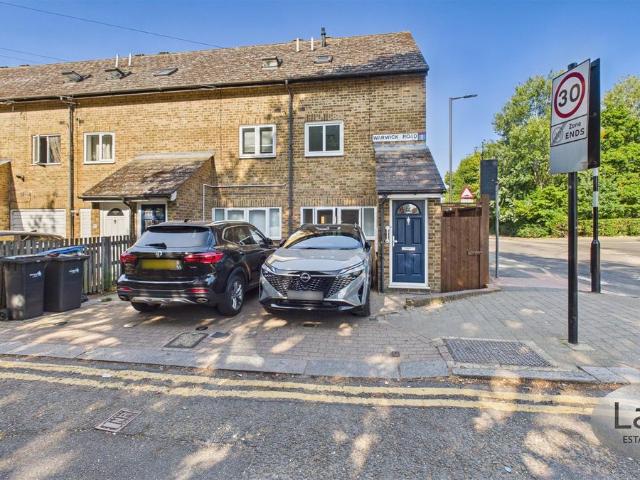 Apartment for rent in Enfield Island Village, Greater London