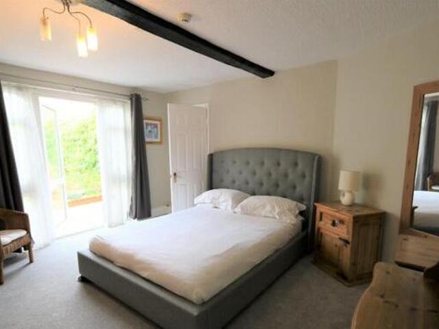 House for rent in Green Close, Warwickshire