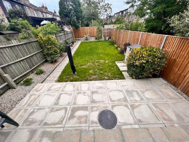 Apartment for rent in New Southgate, Greater London