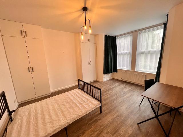 Apartment for rent in New Southgate, Greater London