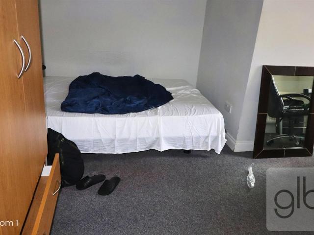 Room for rent in Milverton, Green Close