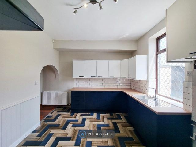 House for rent in Newtown, Salford