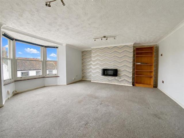 Apartment for rent in Worthing, West Sussex