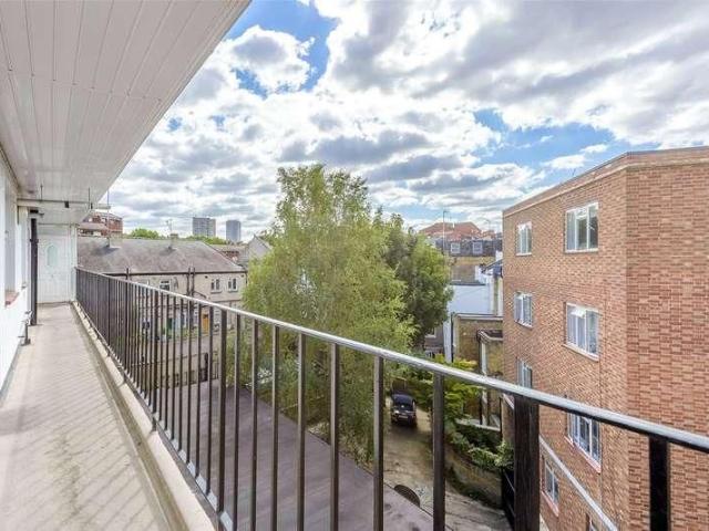 Apartment for rent in Pimlico, Isle Of Man