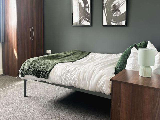 Room for rent in Corby