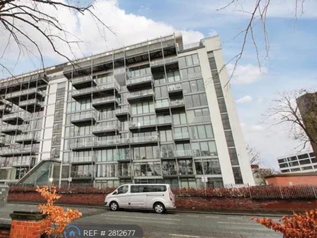 Apartment for rent in Gorse Hill, Trafford Park