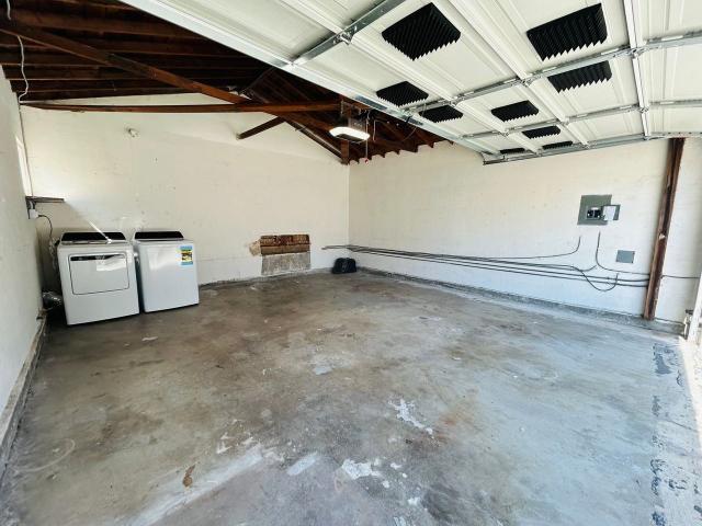 Apartment for rent in Canoga Park, California