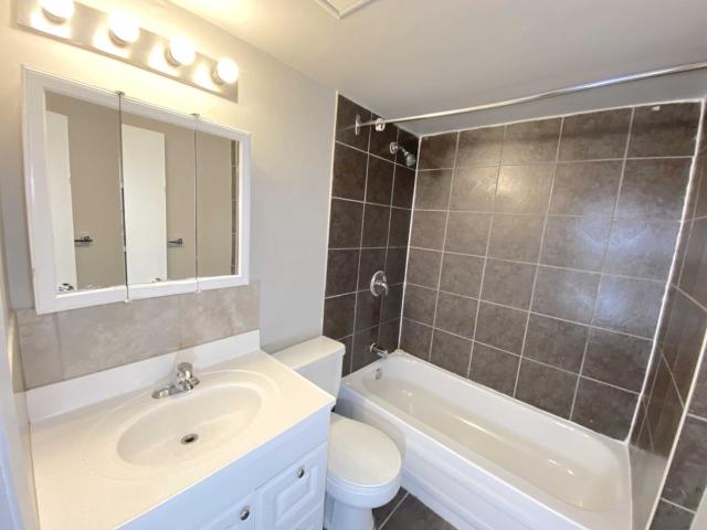 Apartment for rent in Wedgewood, Alberta