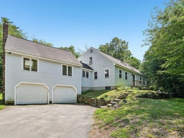 House for sale in Hampstead, Rockingham County