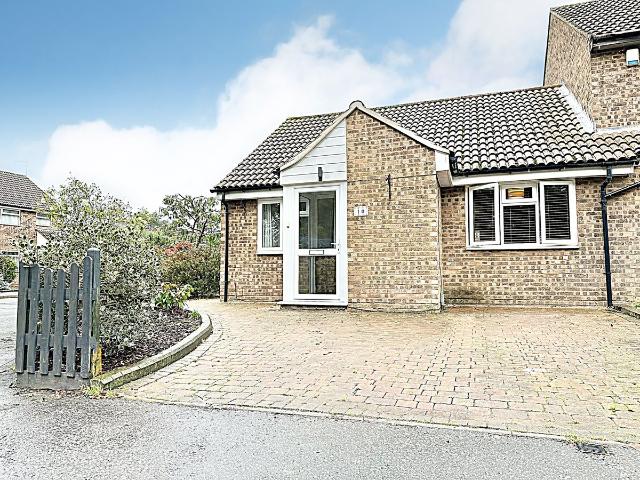 House for rent in Brickhill, Bedford