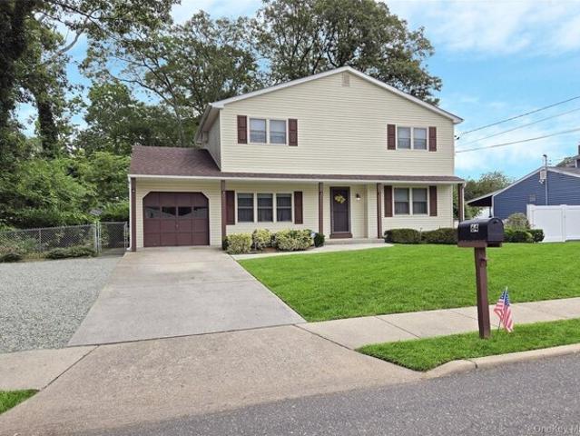 House for sale in Lake Grove