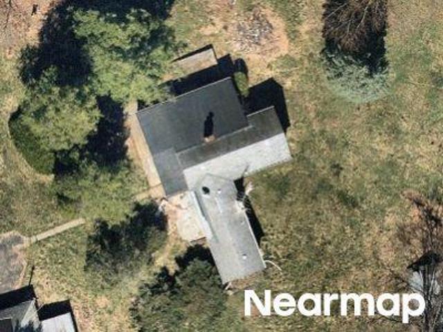 House for sale in Hickory