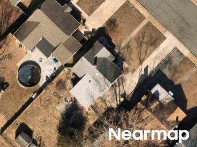 House for sale in Clayton