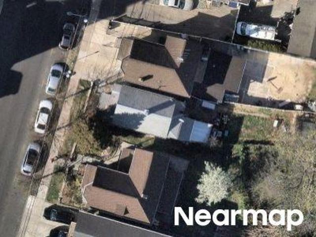 House for sale in Elizabeth, New Jersey