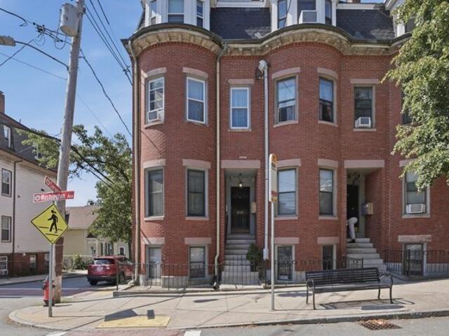 Condo for sale in Chelsea, Massachusetts