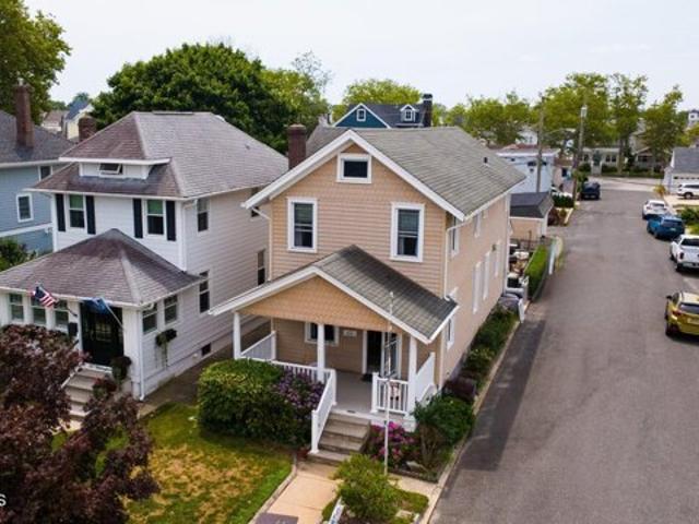 House for sale in Monmouth, New Jersey