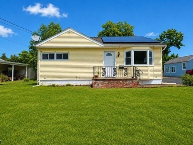 House for sale in Passaic, New Jersey
