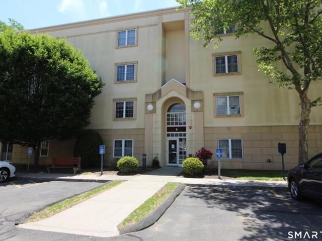 Condo for sale in Hamden, Connecticut