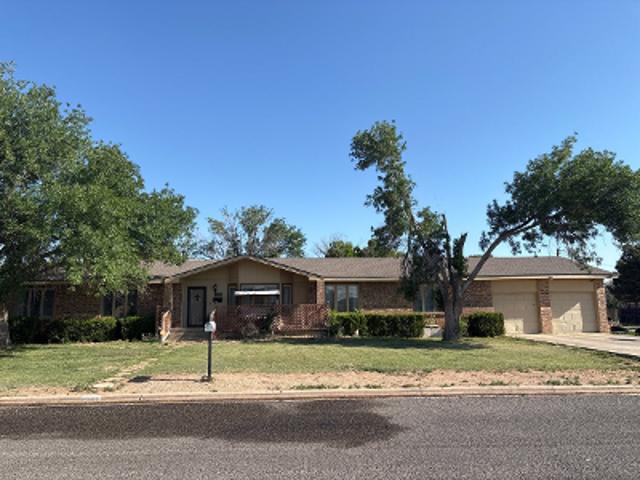 House for sale in Howard, Texas