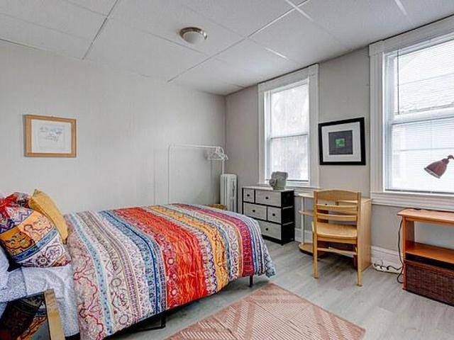 Room for rent in Washington