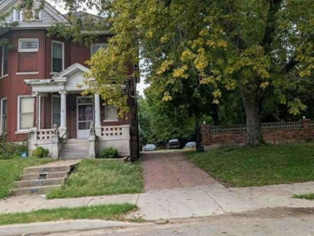House for sale in East St. Louis, Saint Clair County