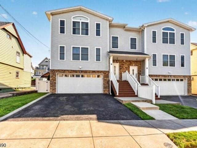 Condo for sale in Garfield, New Jersey