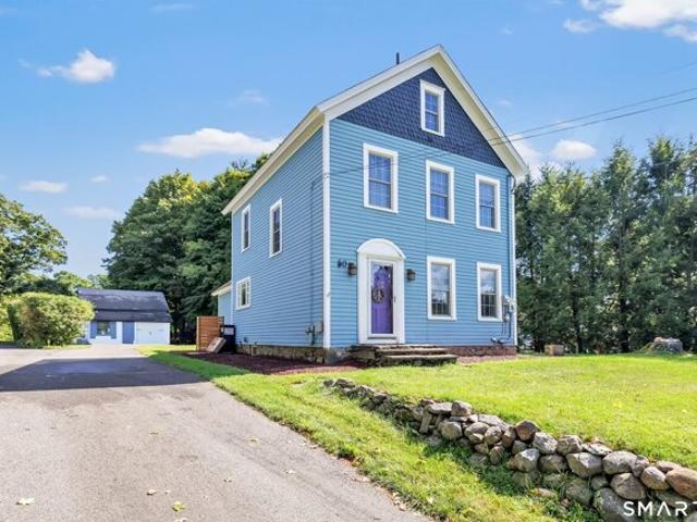 House for sale in Woodbury, Connecticut